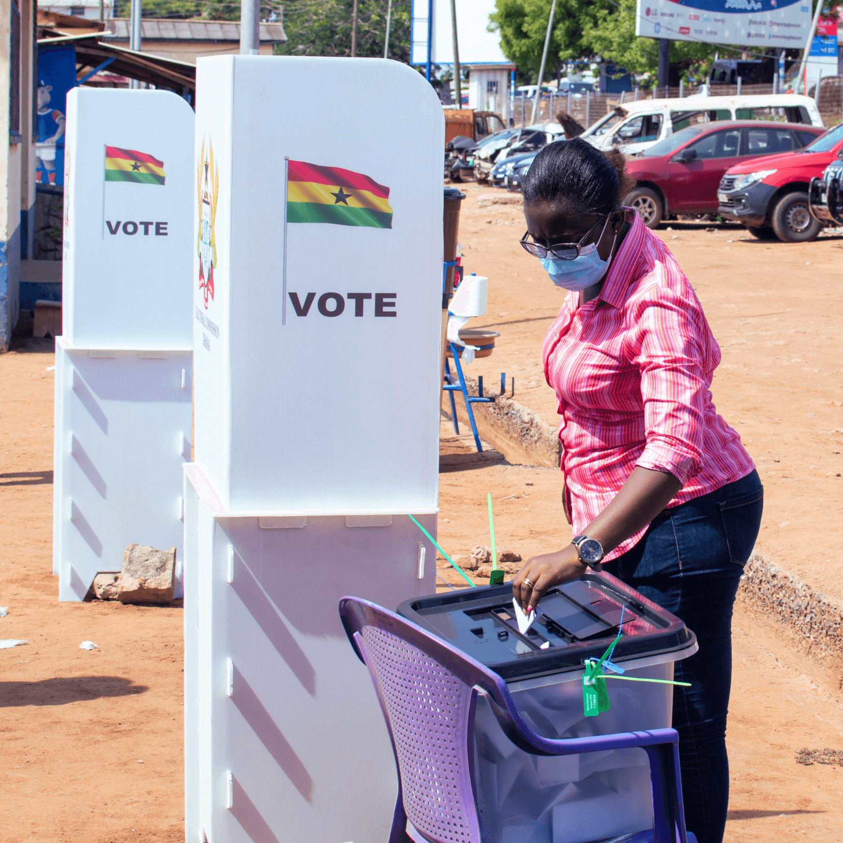 ACCRA, GHANA – 1er décembre 2020 : vote lors des élections de 2020 au Ghana.