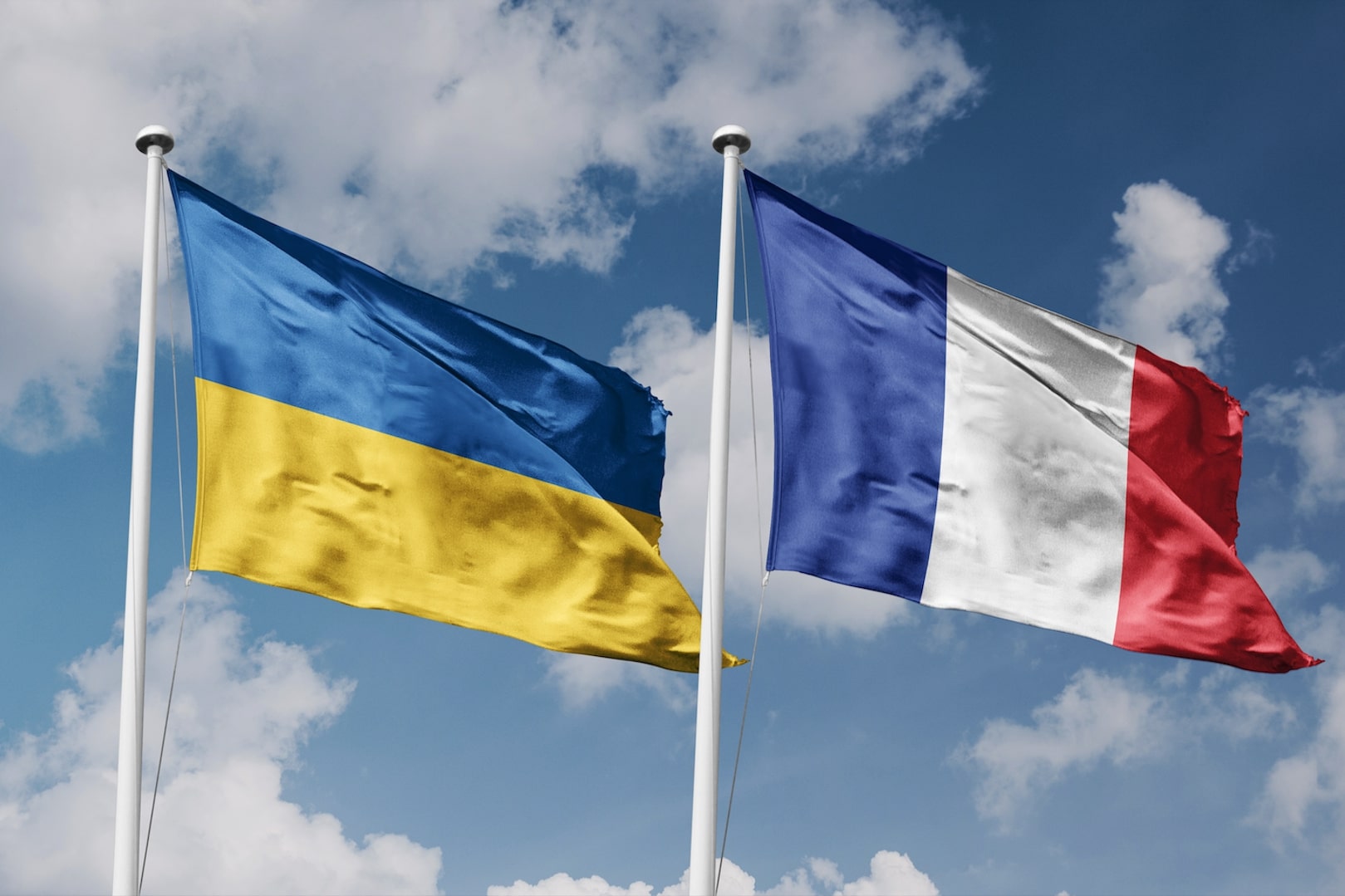 Illustration - Drapeaux de la France et de l'Ukraine