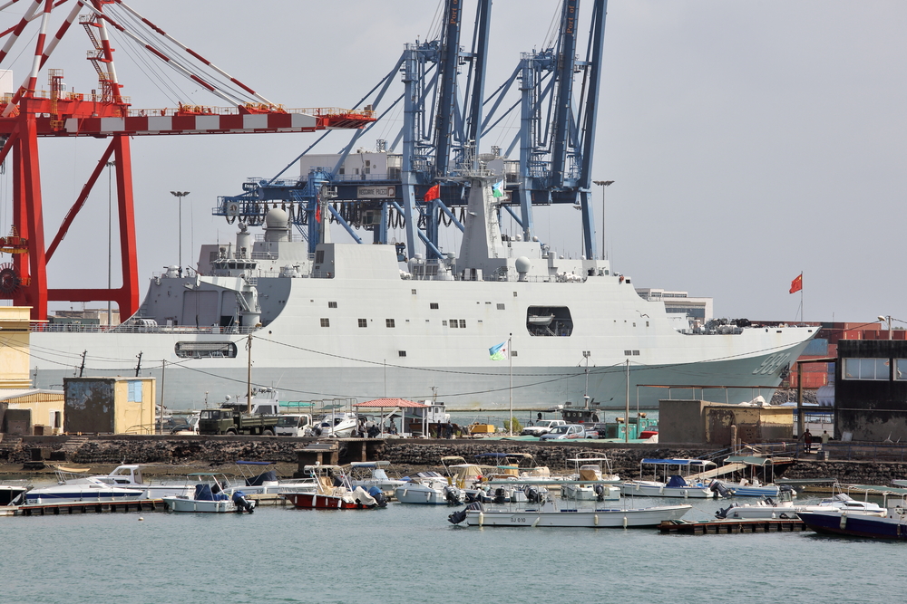 Golfe d'Aden, Djibouti, 6 février 2016 : navire de guerre chinois dans le port de Djibouti