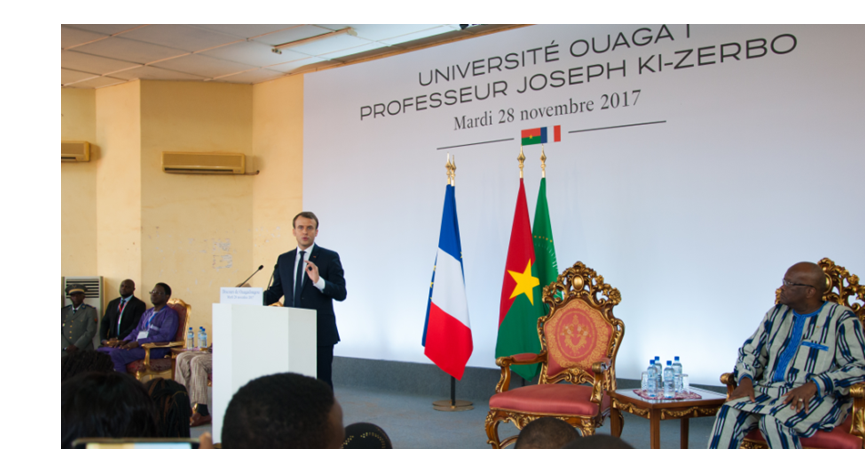 emmanuel_macron_afrique_3.png