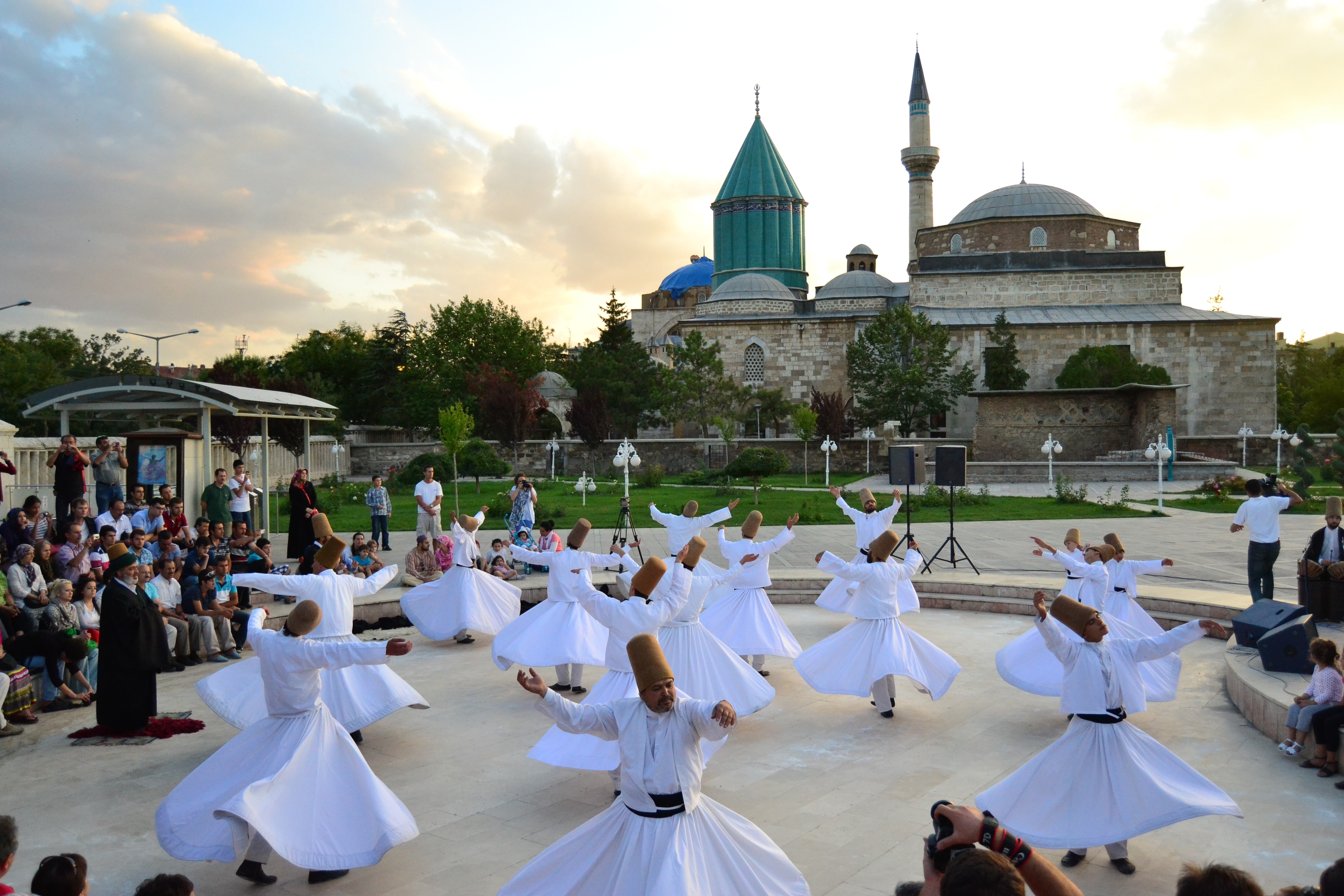 Musée de Mevlana, Derviches Tourneurs Soufis - Konya, Turquie, 29 juillet 2012