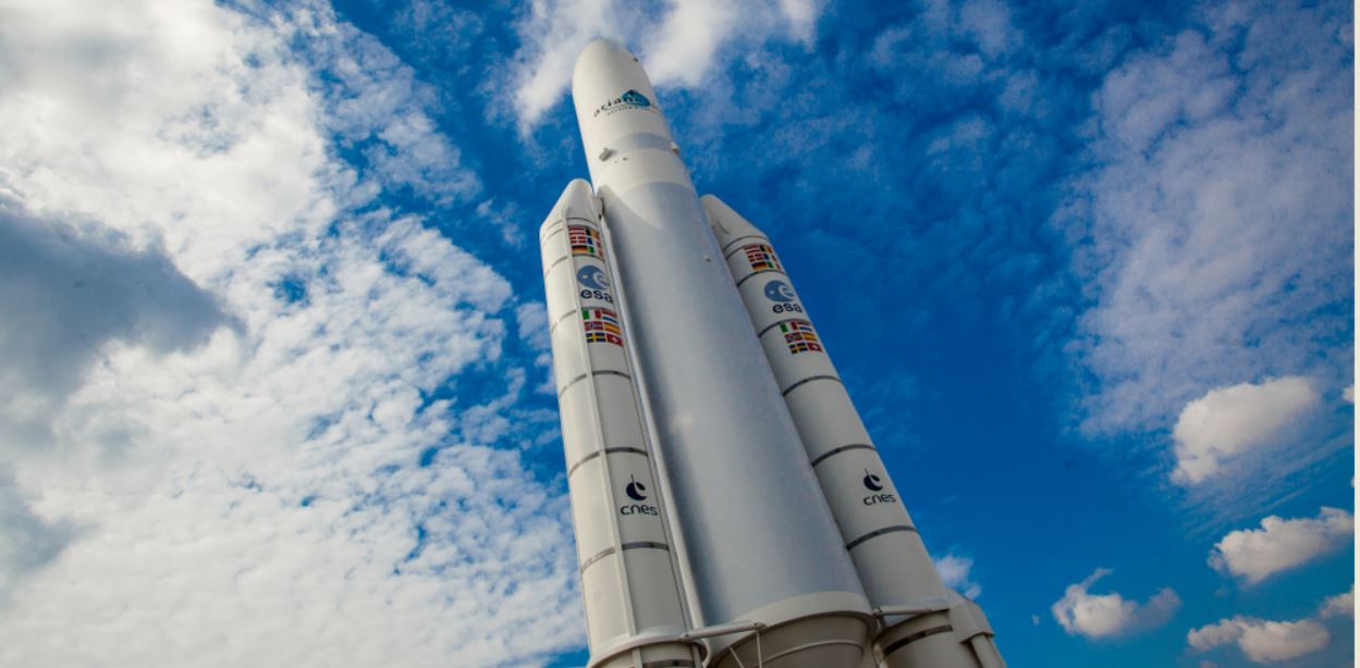 Fusée spatiale EADS Ariane, Le Bourget - France