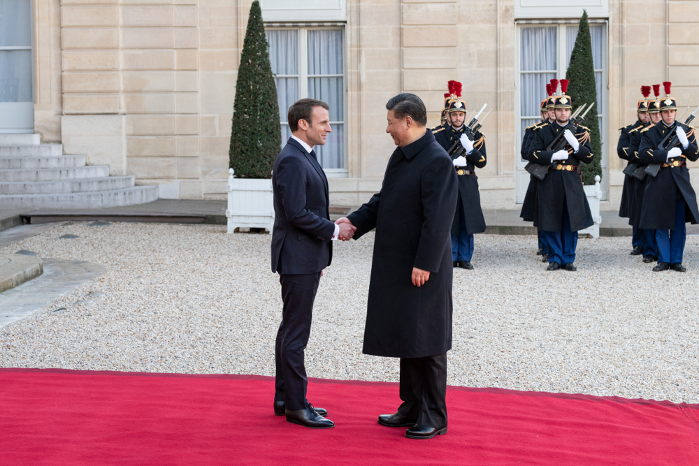 PARIS, FRANCE - MARCH 25, 2018 : The french president Emmanuel Macron welcoming chinese President Xi Jinping