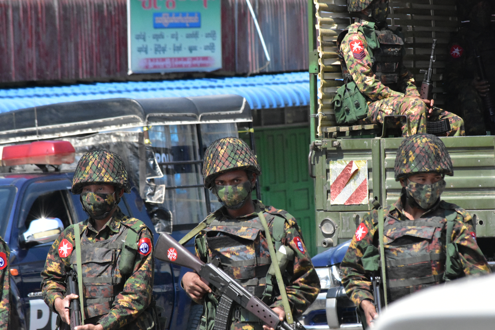 Taunggyi, Myanmar: Army crackdown on protesters