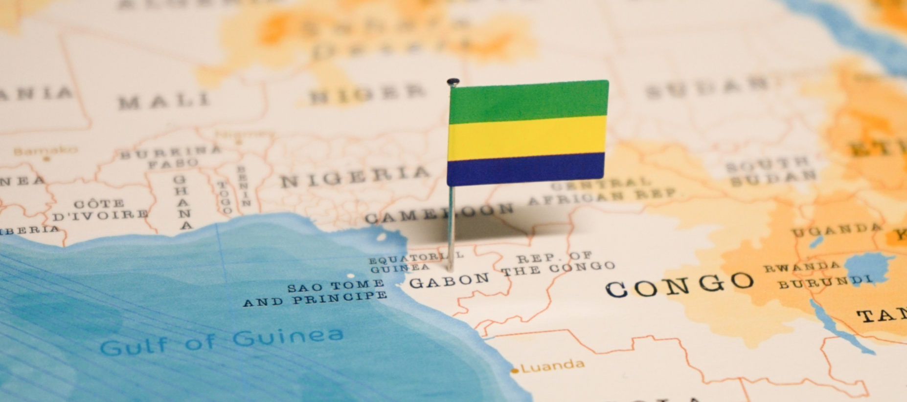 Le drapeau du Gabon sur la carte du monde