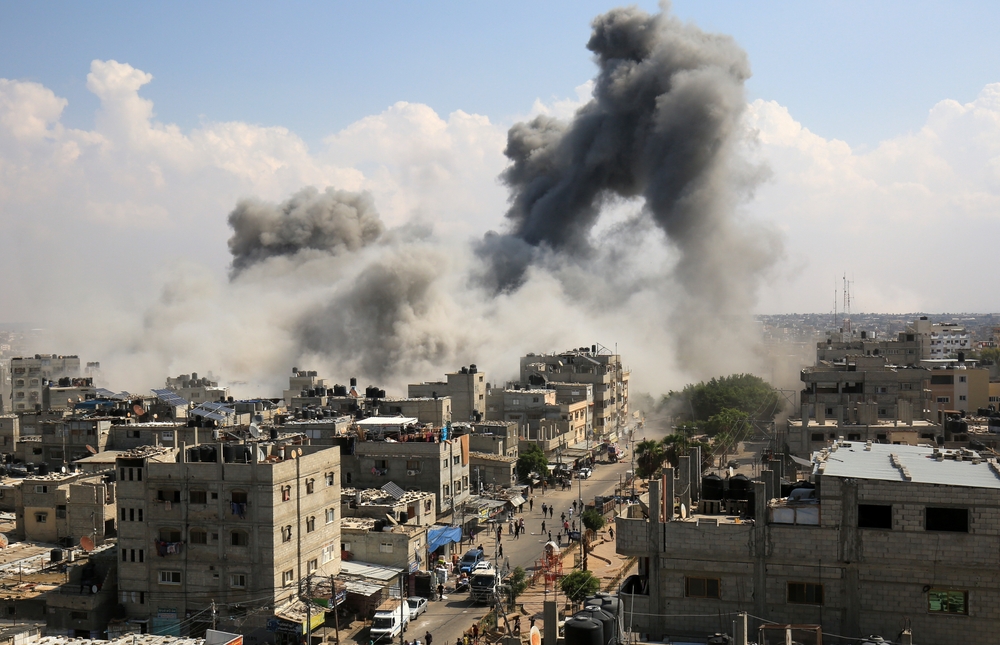 Frappes israéliennes sur la ville de Rafah, dans le sud de la bande de Gaza, 10 octobre 2023