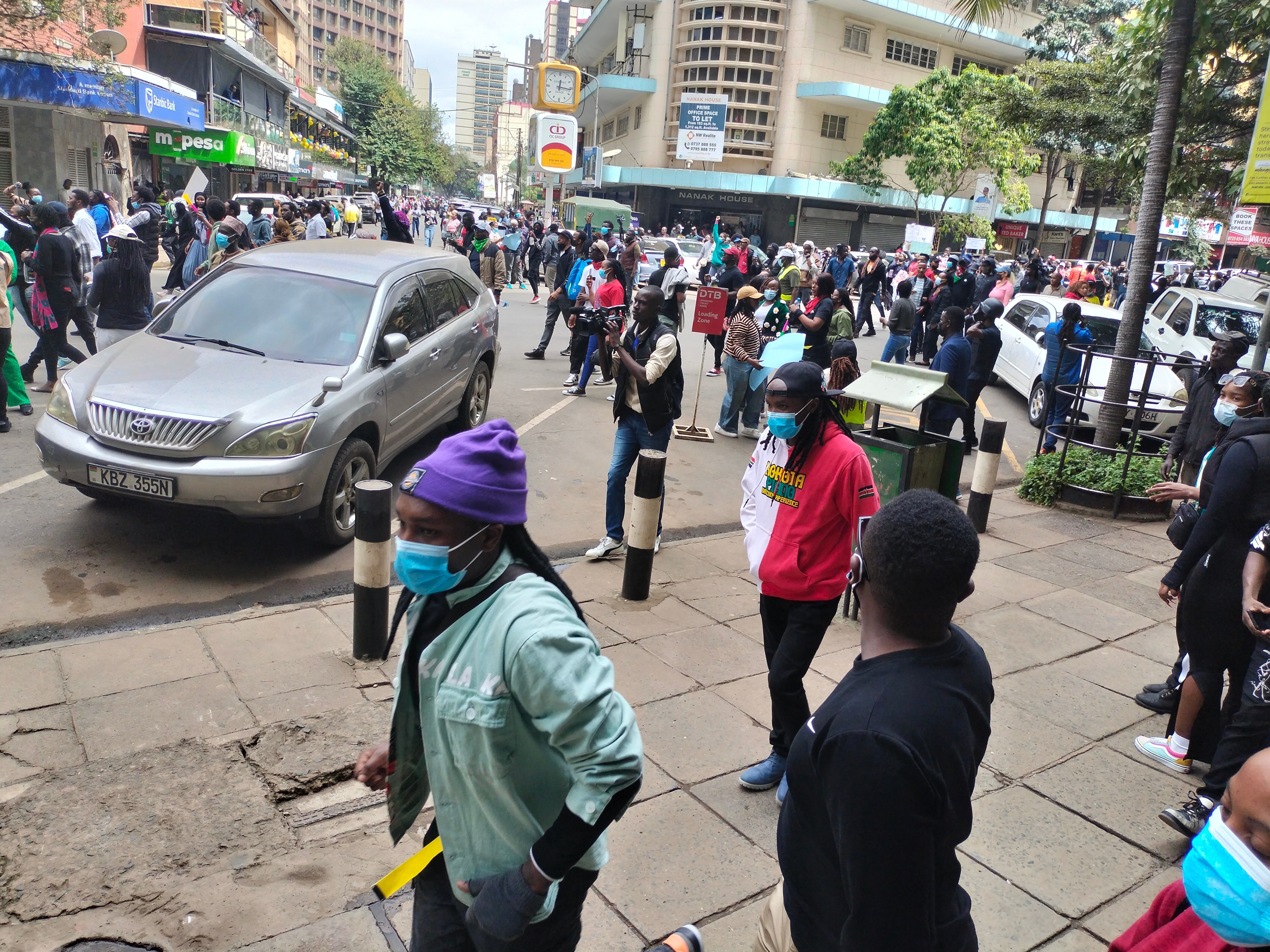 Des manifestants envahissent les rues de Nairobi, au Kenya, troisième jour de protestation contre la loi de finances 2024, le 20 juin 2024.