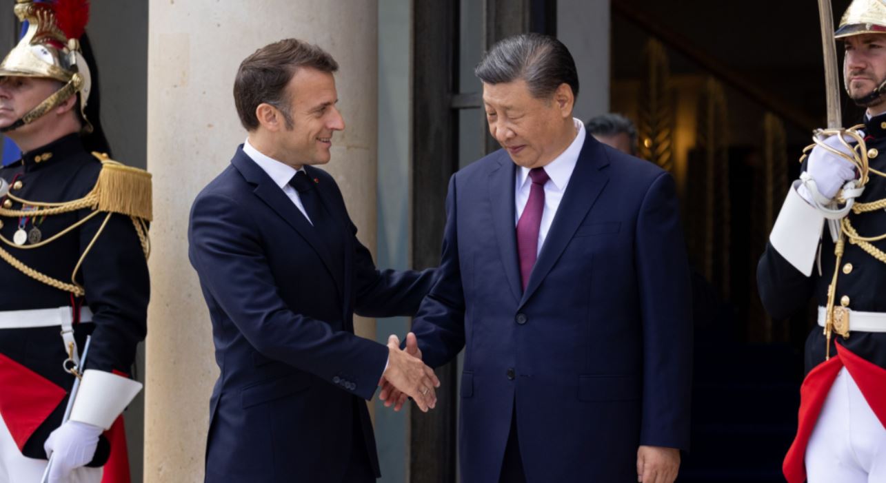 Le président Emmanuel Macron reçoit le président de la République populaire de Chine, Xi Jinping, Palais de l'Elysée - 6 mai 2024