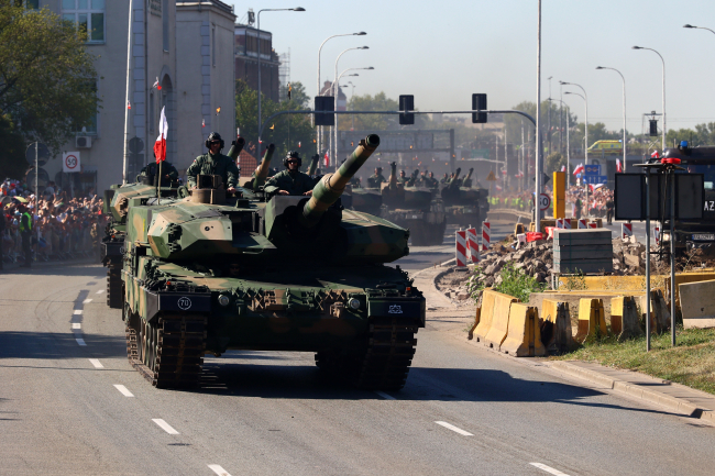 Armée polonaise : défilé militaire à Varsovie 2023.